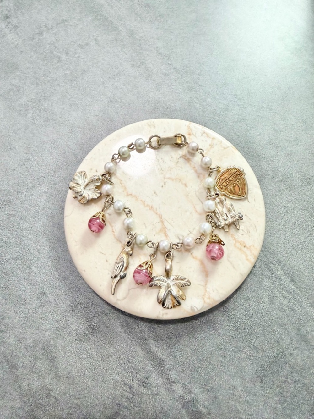 Vintage Florida Souvenir Charm Bracelet Faux Pearl & Pink Glass Tropical Charms